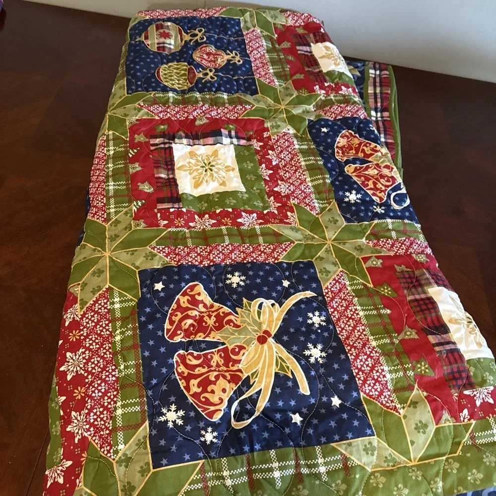 Christmas Quilt Blanket Patchwork Farmhouse‎ Holiday 92x82 Large Stitch Vtg